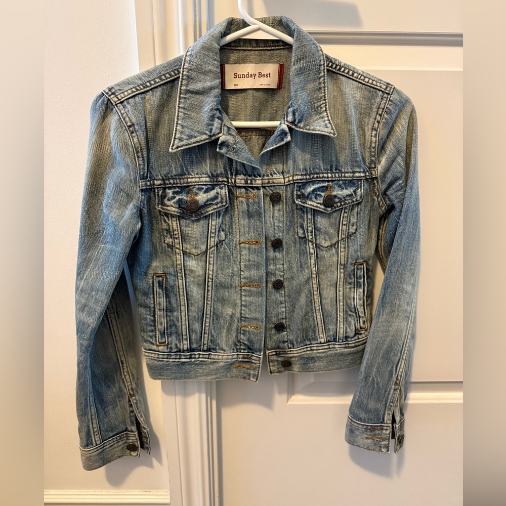 Aritzia Sunday Best vintage wash jean jacket